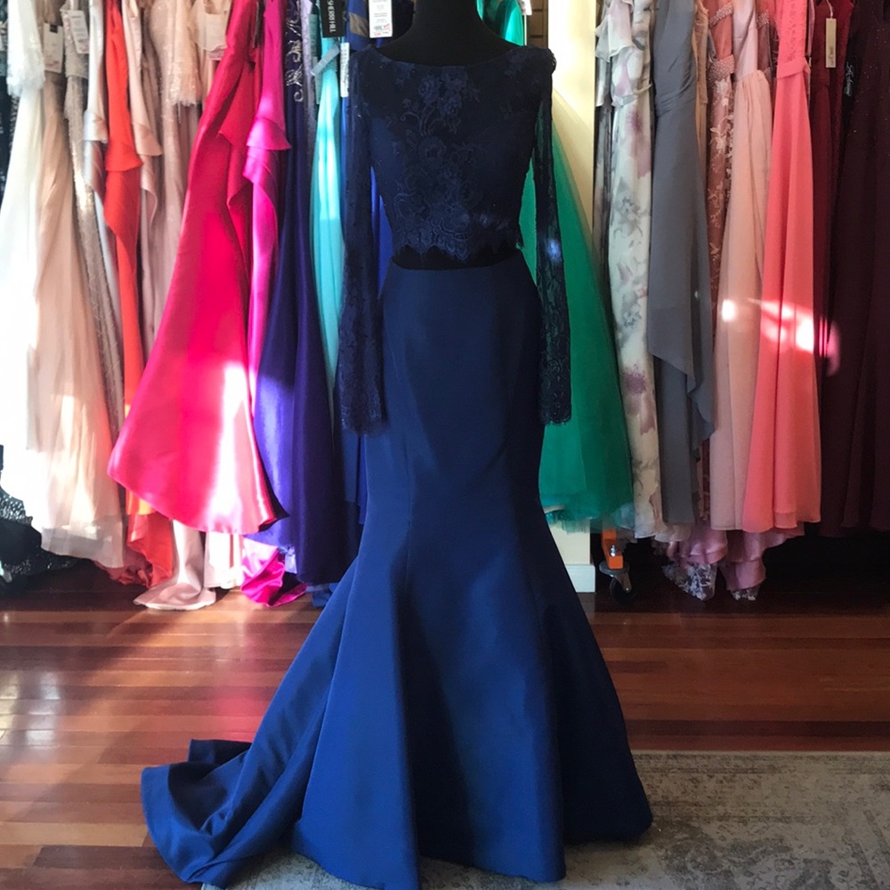 Sherri Hill 2 piece Mermaid gown
